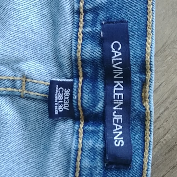 Calvin Klein jeans. - Picture 2 of 4